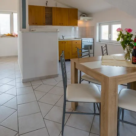 Marica Apartment Novi Vinodolski